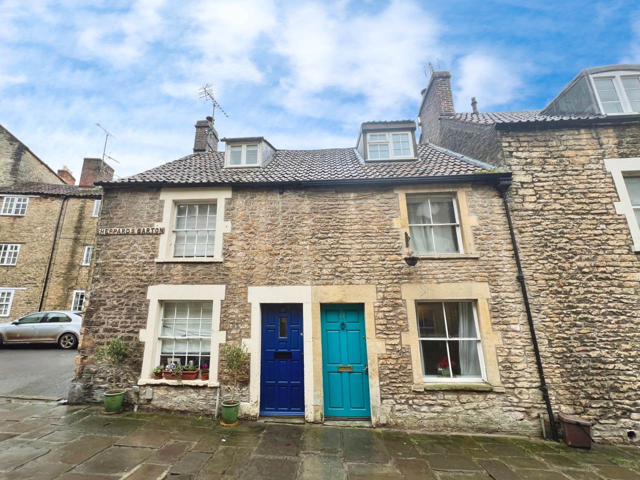 2 bed Mid Terraced House for rent in Frome. From lettings-r-us - Frome