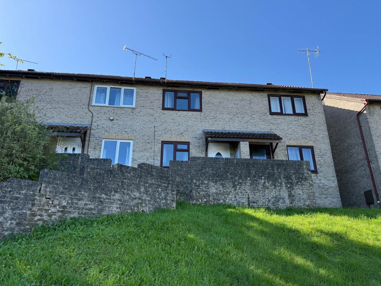 2 bed Detached for rent in Frome. From lettings-r-us - Frome