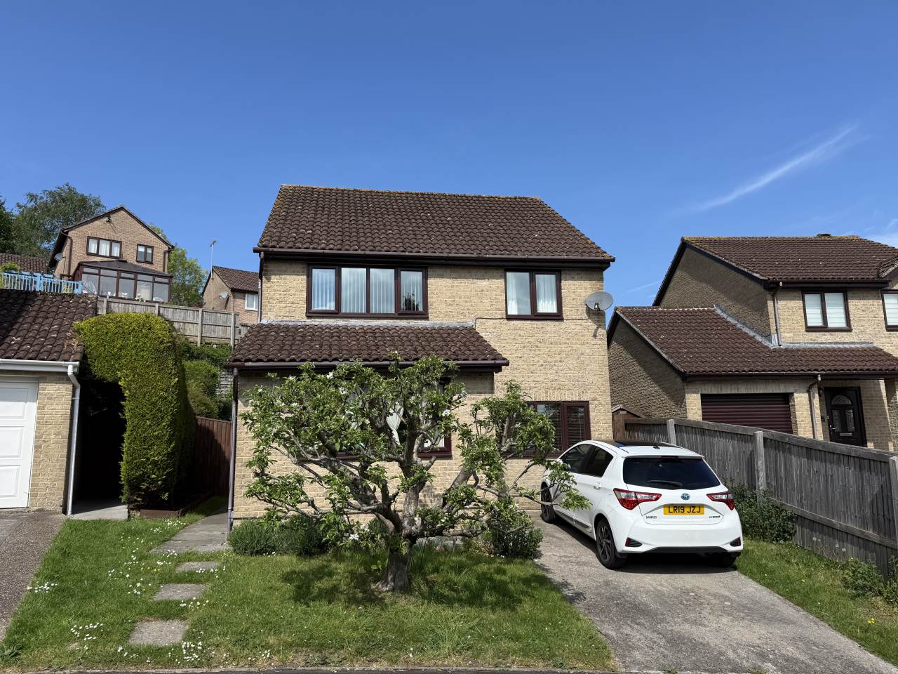 4 bed Detached for rent in Frome. From lettings-r-us - Frome