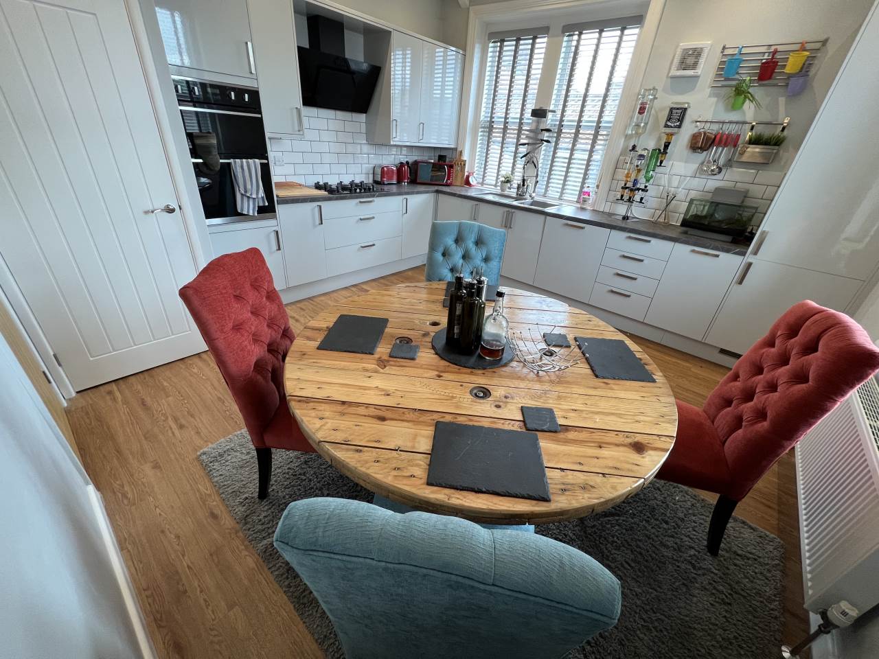 3 bed 1st Floor Flat for rent in Dilton Marsh. From lettings-r-us - Frome