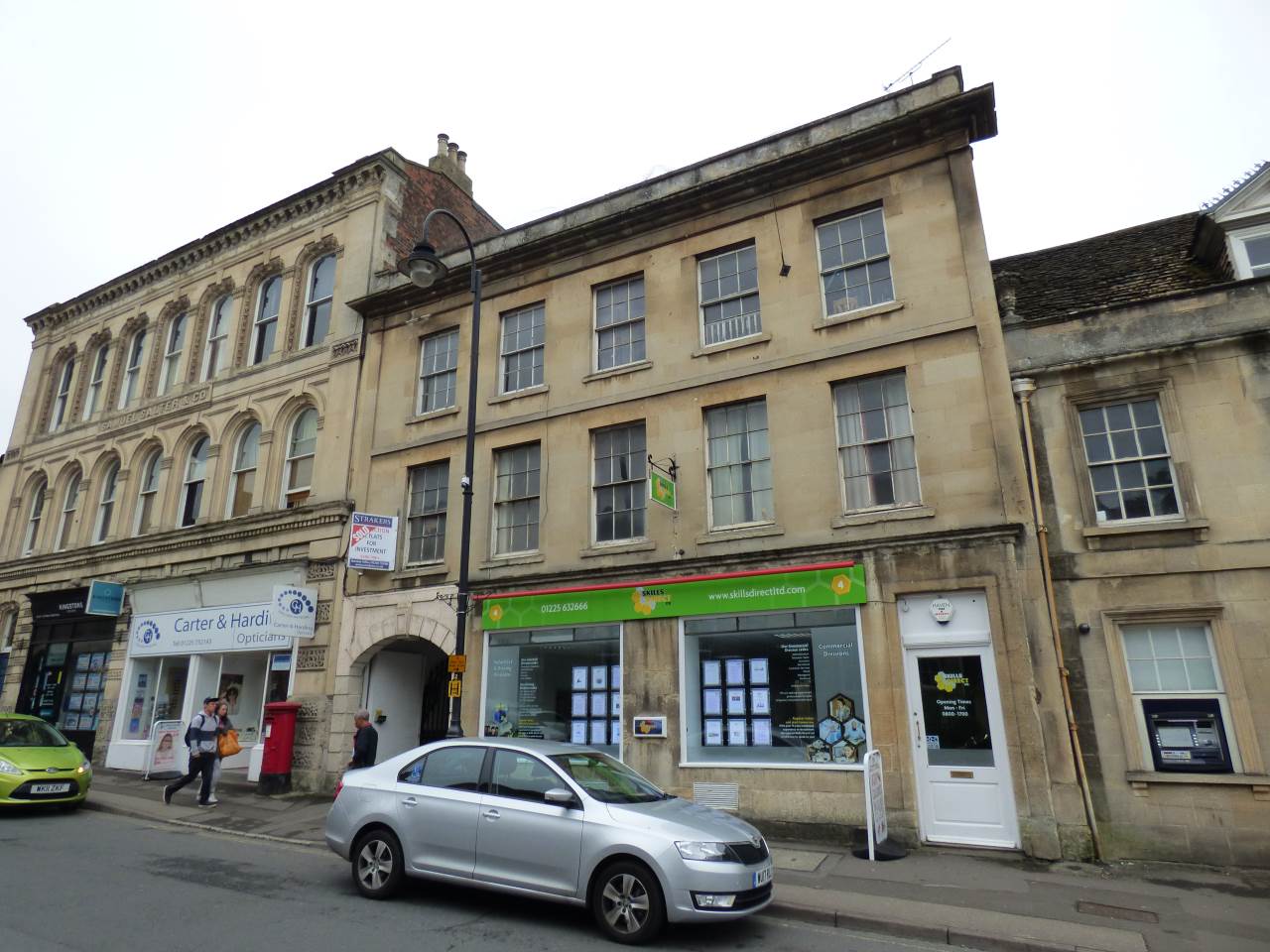 1 bed 1st Floor Flat for rent in Trowbridge. From lettings-r-us - Frome