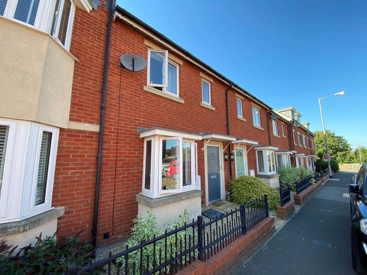 3 bed House (unspecified) for rent in Frome. From lettings-r-us - Frome