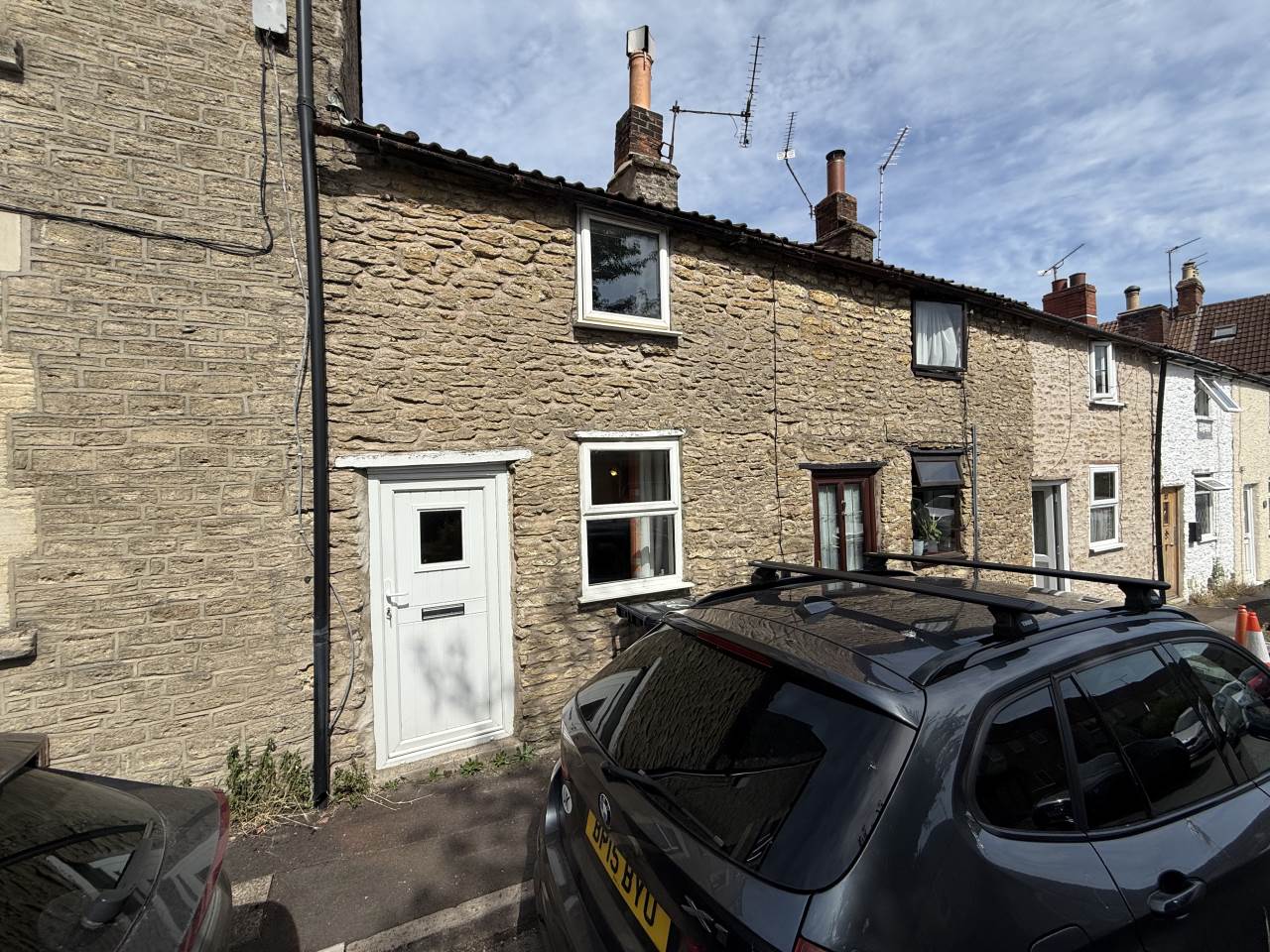 1 bed Detached for rent in Frome. From lettings-r-us - Frome