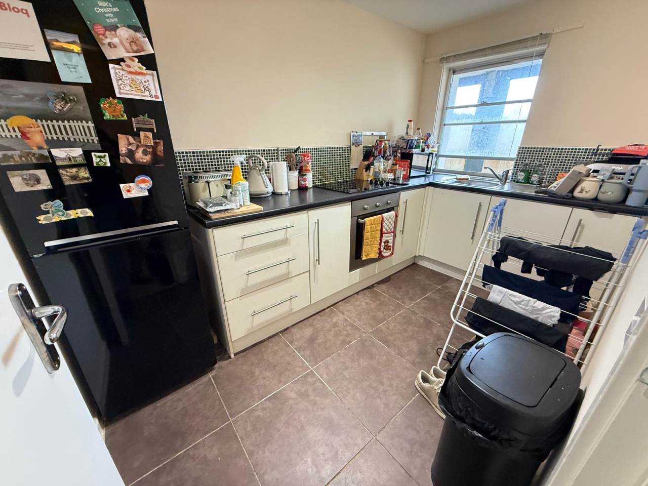 1 bed 1st Floor Flat for rent in Shepton Mallet. From lettings-r-us - Frome