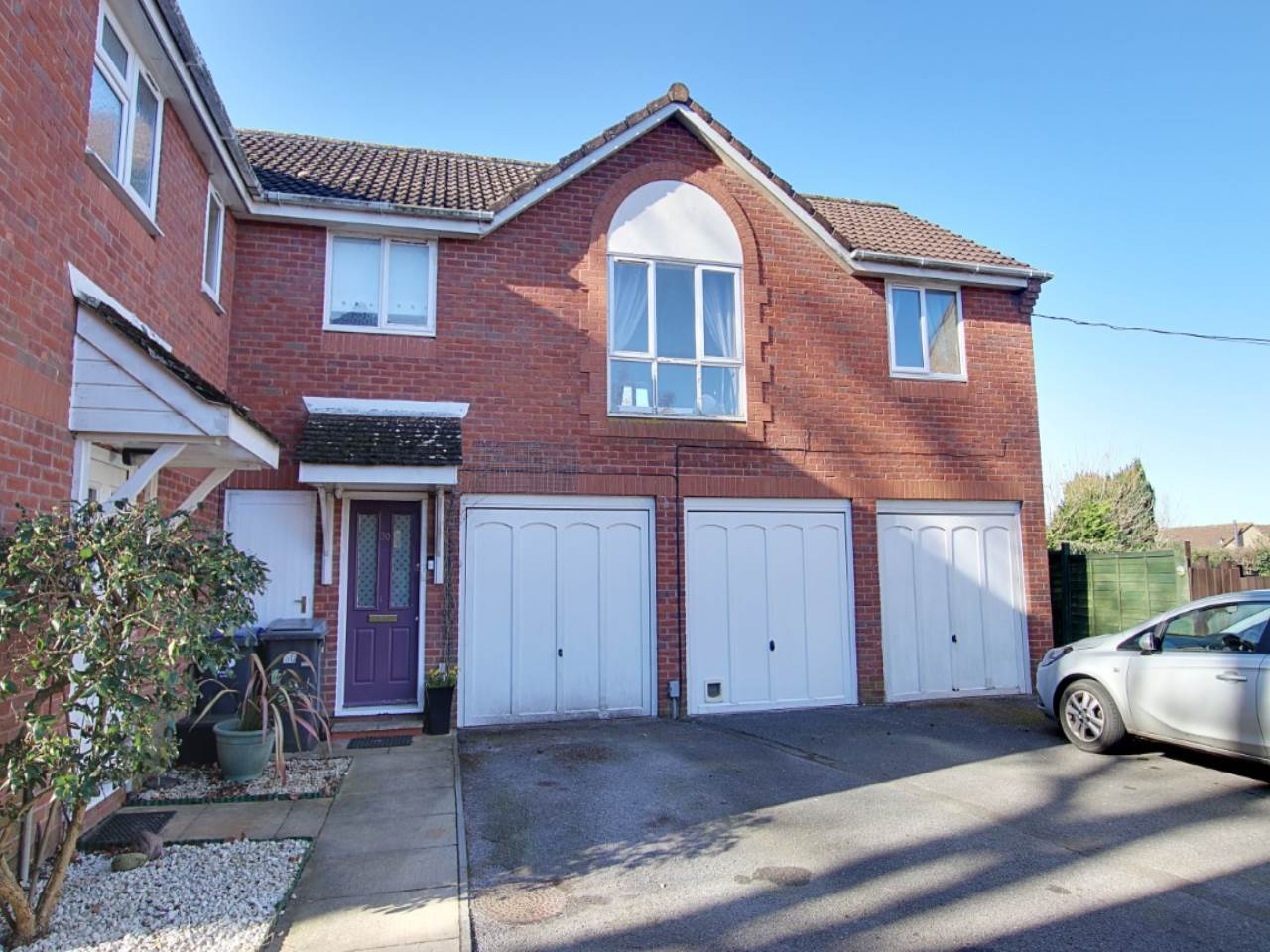 2 bed 1st Floor Flat for rent in Warminster. From lettings-r-us - Frome