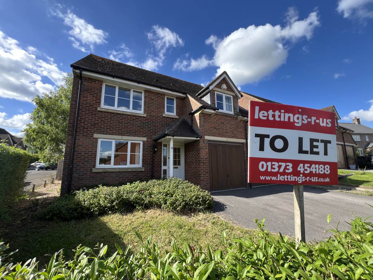 4 bed Detached for rent in Ashton Common. From lettings-r-us - Frome 4 bed Detached for rent in Ashton Common. From lettings-r-us - Frome