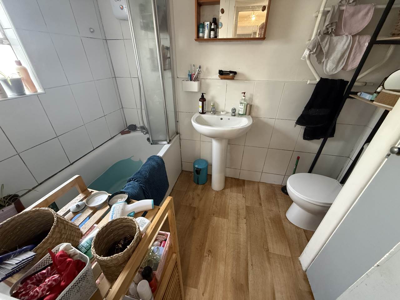 3 bed Mid Terraced House for rent in Frome. From lettings-r-us - Frome 3 bed Mid Terraced House for rent in Frome. From lettings-r-us - Frome
