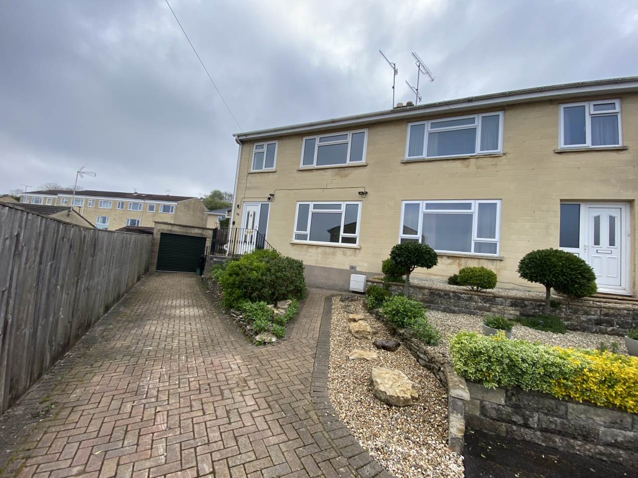 3 bed House (unspecified) for rent in Englishcombe. From lettings-r-us - Frome