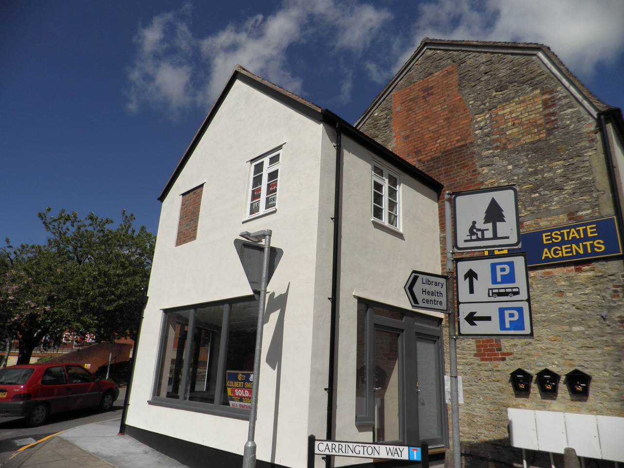 2 bed 1st Floor Flat for rent in Wincanton. From lettings-r-us - Frome
