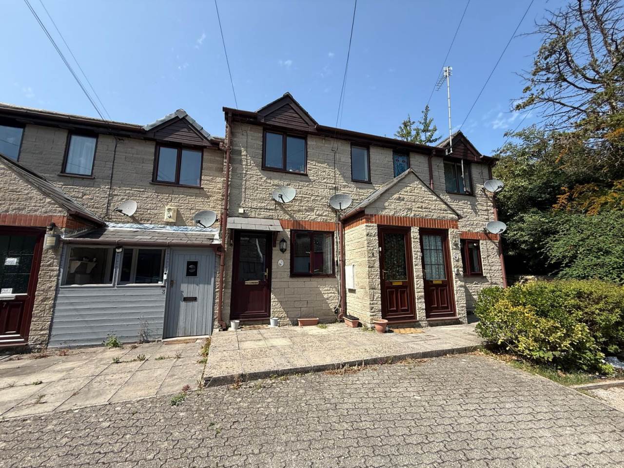 1 bed 1st Floor Flat for rent in Shepton Mallet. From lettings-r-us - Frome