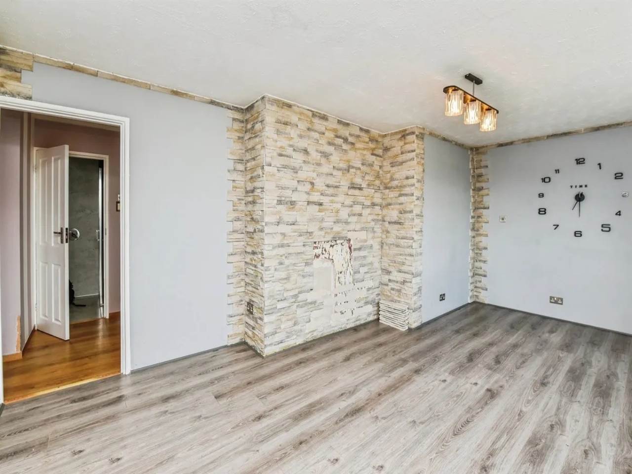 2 bed 1st Floor Flat for rent in Frome. From lettings-r-us - Frome 2 bed 1st Floor Flat for rent in Frome. From lettings-r-us - Frome