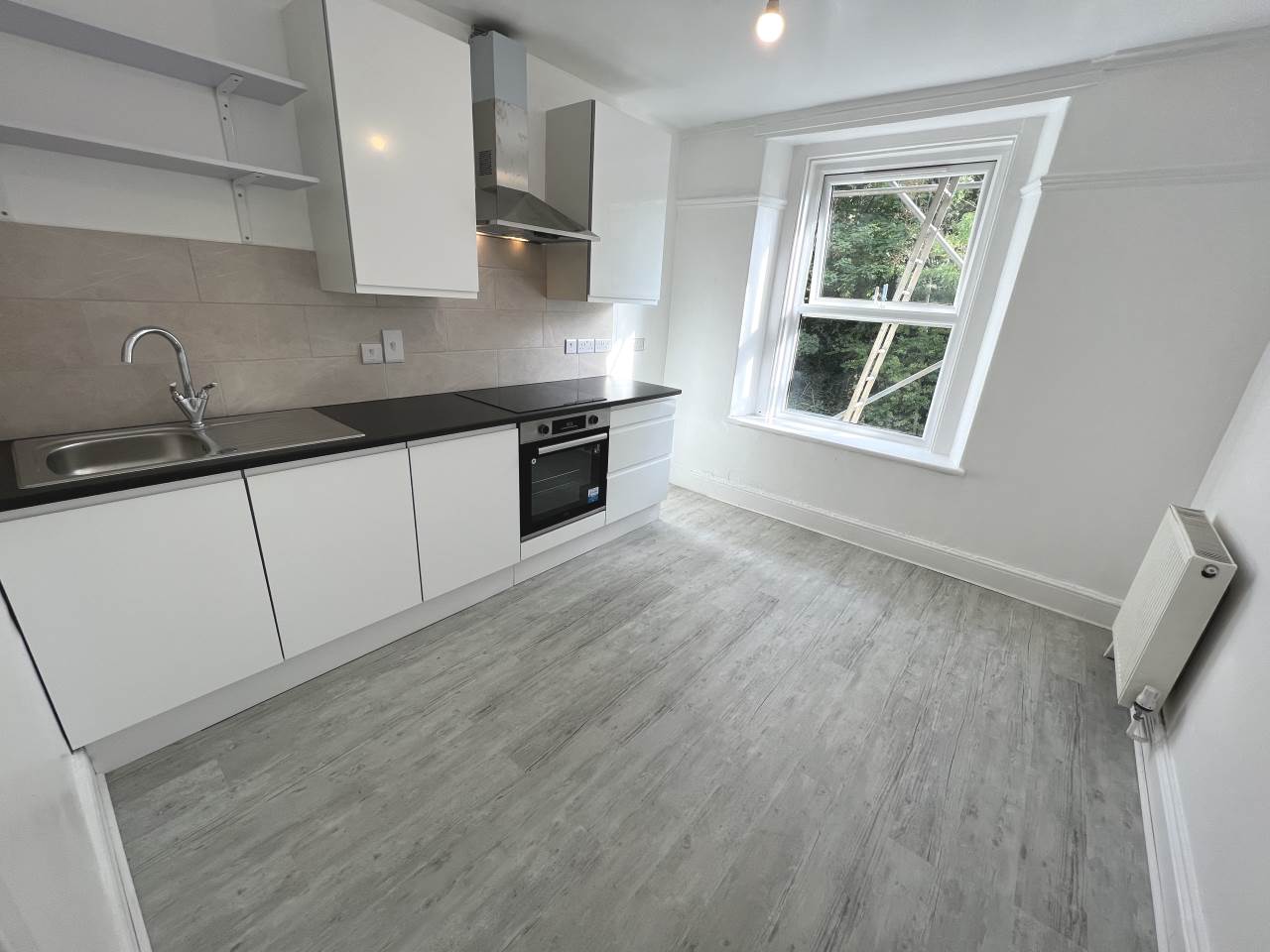 1 bed House Share for rent in Radstock. From lettings-r-us - Frome