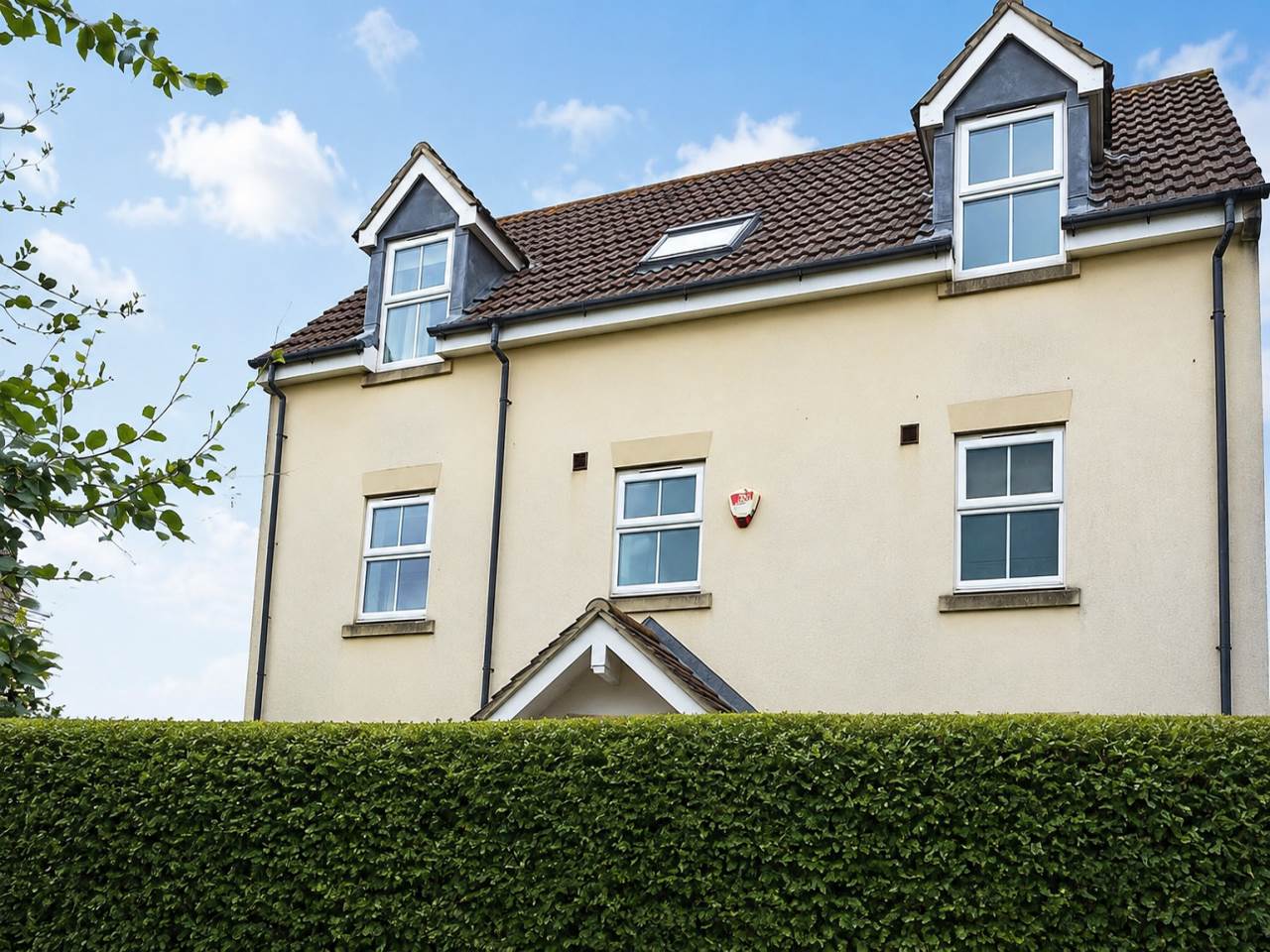 5 bed Detached for rent in Trowbridge. From lettings-r-us - Frome