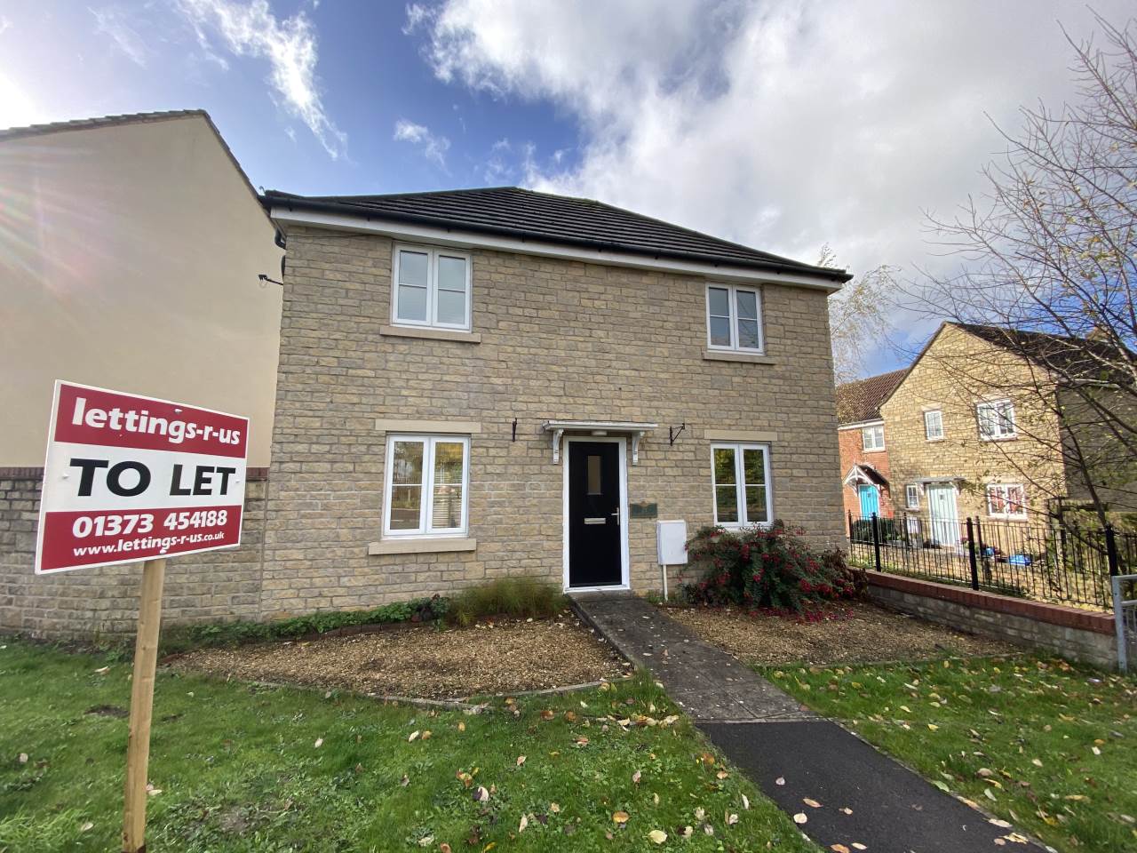 3 bed Detached for rent in Frome. From lettings-r-us - Frome 3 bed Detached for rent in Frome. From lettings-r-us - Frome