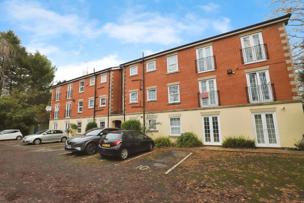 2 bed Apartment for rent in Ainsworth. From Kristian Allan - Bury