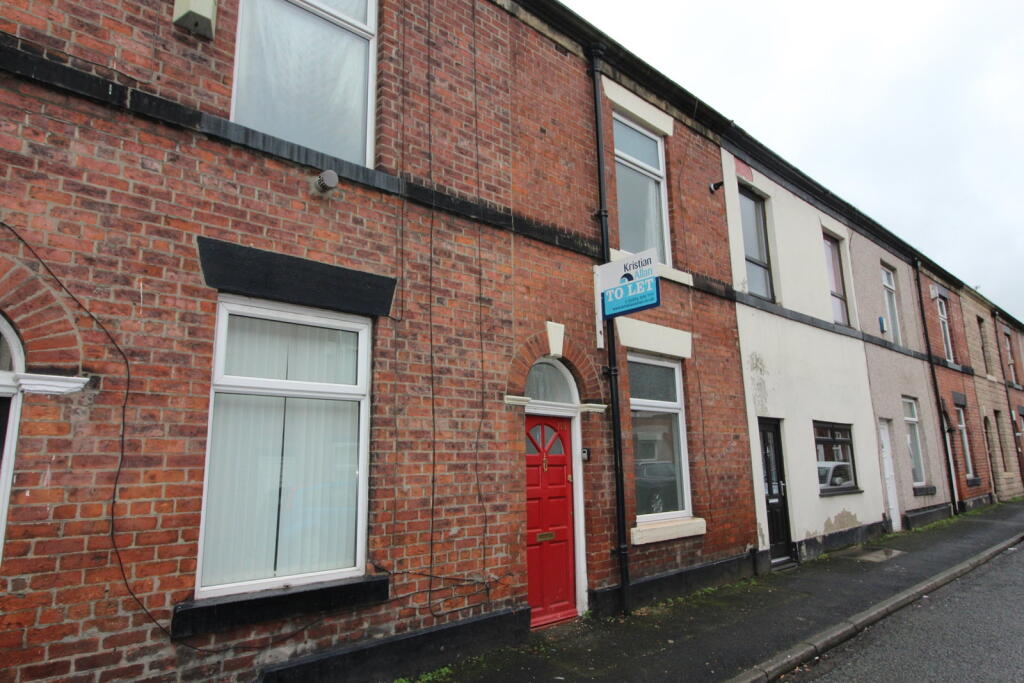 2 bed Mid Terraced House for rent in Affetside. From Kristian Allan - Bury