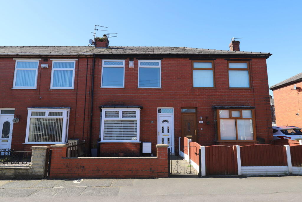 2 bed Mid Terraced House for rent in Affetside. From Kristian Allan - Bury