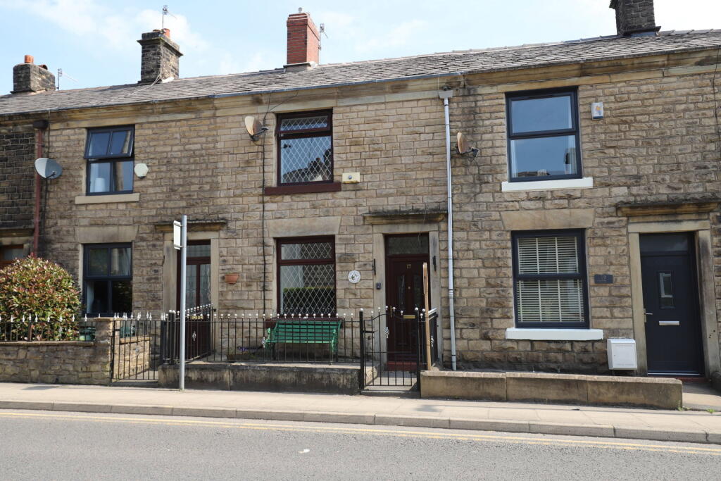 2 bed Mid Terraced House for rent in Affetside. From Kristian Allan - Bury