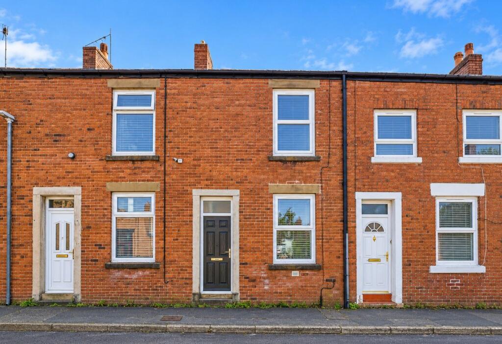 2 bed Mid Terraced House for rent in Haslingden. From Kristian Allan - Bury 2 bed Mid Terraced House for rent in Haslingden. From Kristian Allan - Bury