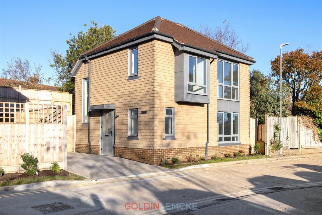 2 bed Detached for rent in Portslade-by-Sea. From Goldin Lemcke - Hove 2 bed Detached for rent in Portslade-by-Sea. From Goldin Lemcke - Hove