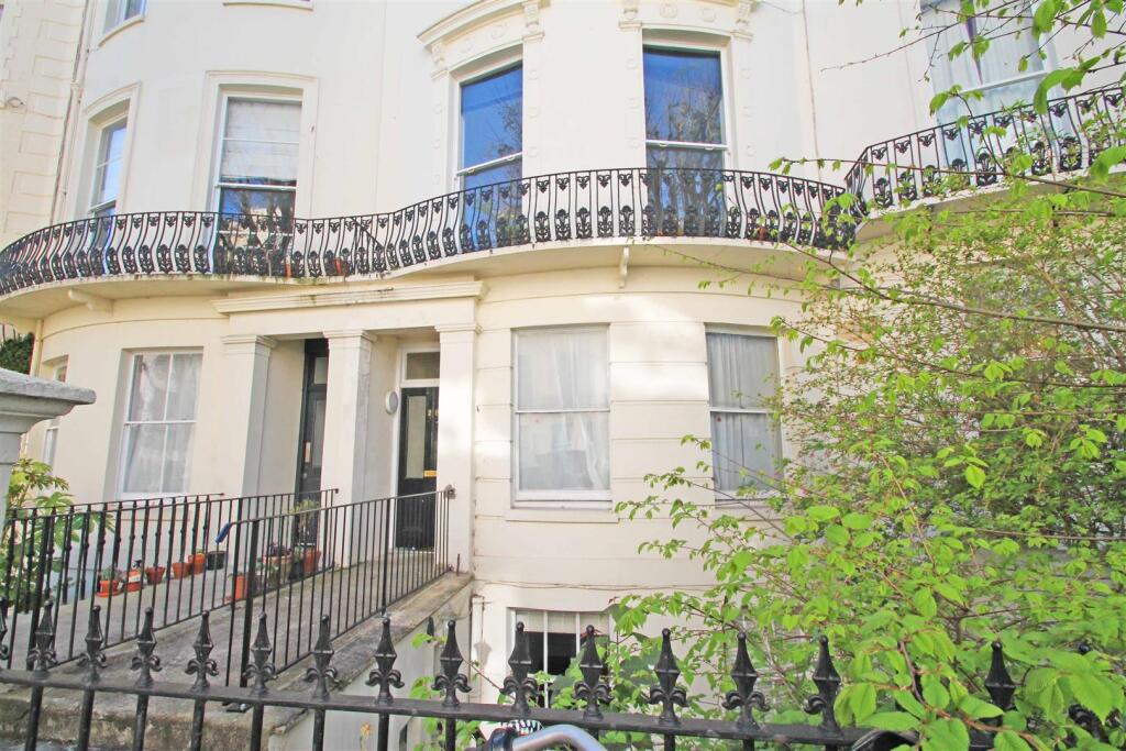 2 bed Apartment for rent in Brighton and Hove. From Goldin Lemcke - Hove