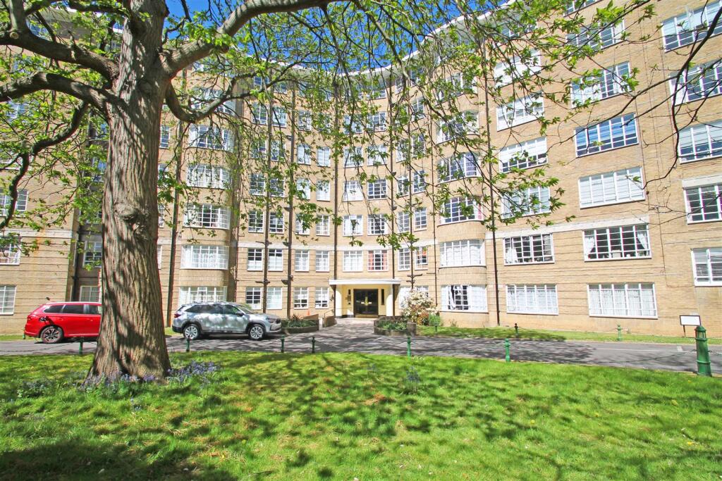 4 bed Apartment for rent in Brighton and Hove. From Goldin Lemcke - Hove