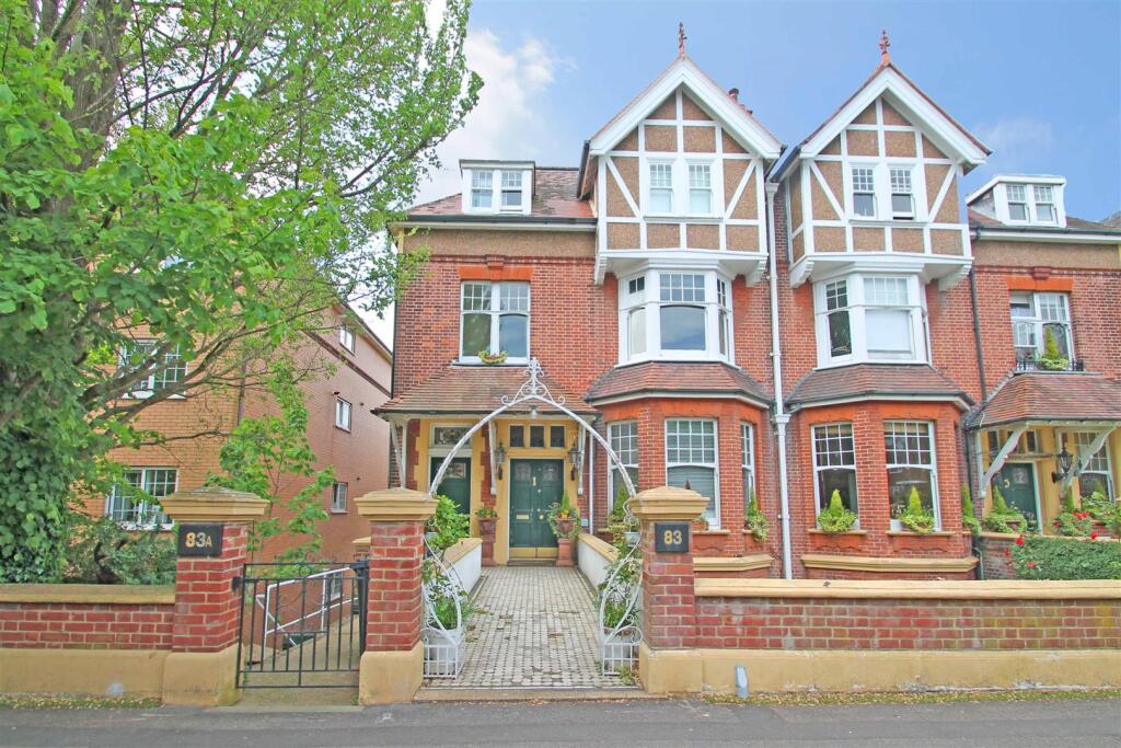 2 bed Apartment for rent in Brighton and Hove. From Goldin Lemcke - Hove 2 bed Apartment for rent in Brighton and Hove. From Goldin Lemcke - Hove