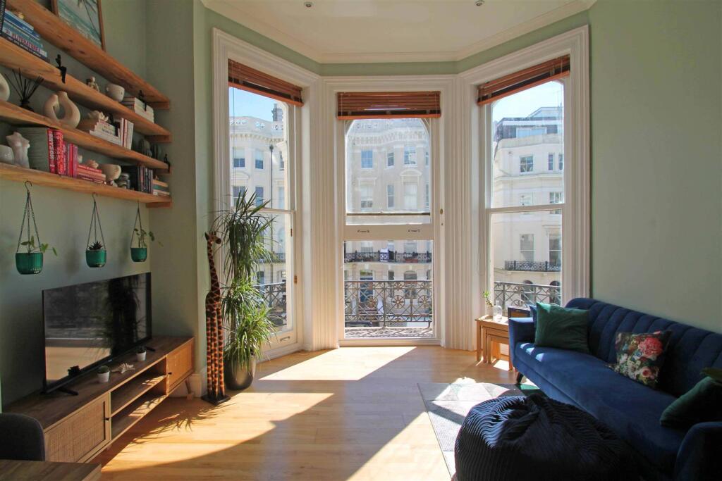 2 bed 1st Floor Flat for rent in Brighton and Hove. From Goldin Lemcke - Hove 2 bed 1st Floor Flat for rent in Brighton and Hove. From Goldin Lemcke - Hove
