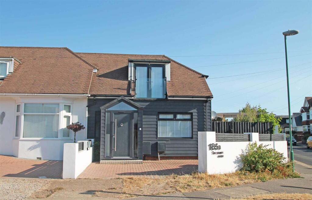 1 bed Semi Detached for rent in Sompting. From Goldin Lemcke - Hove 1 bed Semi Detached for rent in Sompting. From Goldin Lemcke - Hove