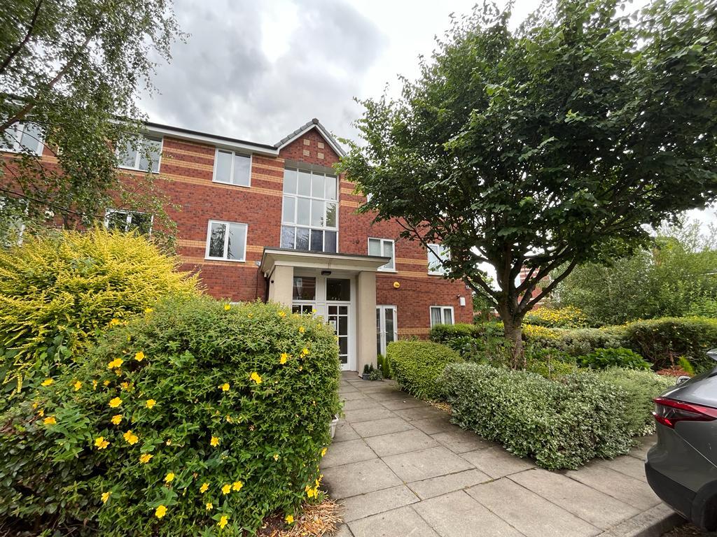 2 bed Apartment for rent in Charlestown. From C & R Properties Ltd - Salford Manchester 2 bed Apartment for rent in Charlestown. From C & R Properties Ltd - Salford Manchester