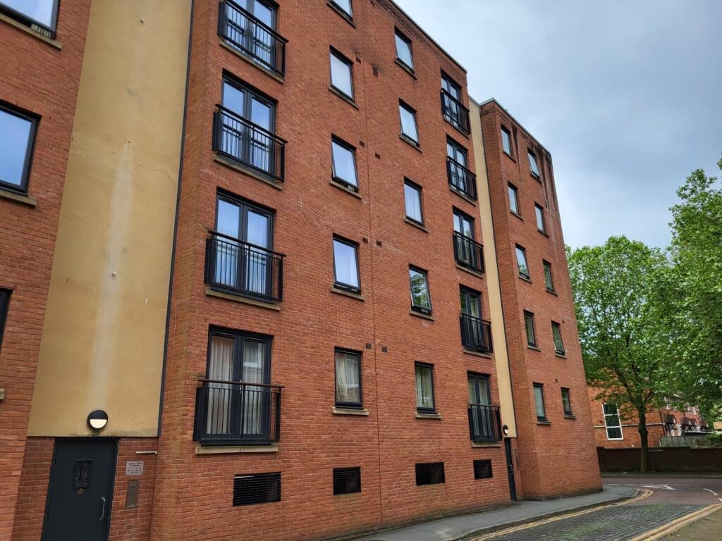 1 bed Apartment for rent in Manchester. From C & R Properties Ltd - Salford Manchester