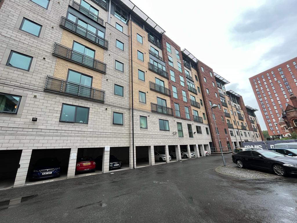 1 bed Apartment for rent in Manchester. From C & R Properties Ltd - Salford Manchester 1 bed Apartment for rent in Manchester. From C & R Properties Ltd - Salford Manchester