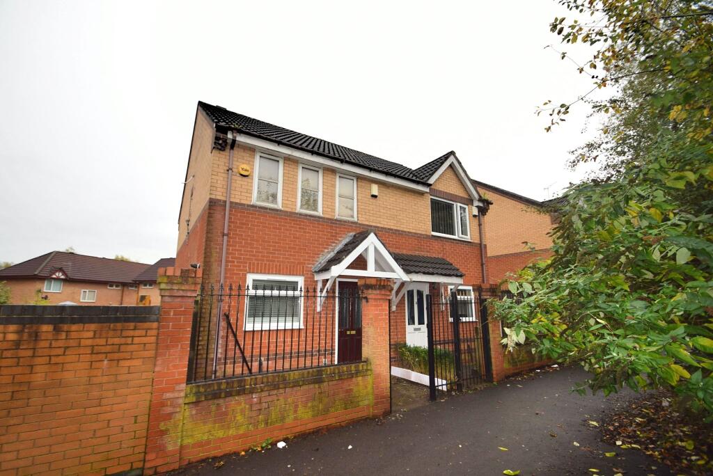 2 bed Semi Detached for rent in Manchester. From C & R Properties Ltd - Salford Manchester