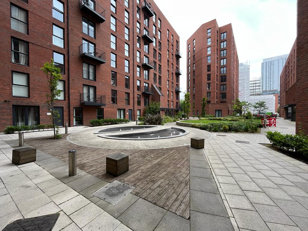 2 bed Apartment for rent in Manchester. From C & R Properties Ltd - Salford Manchester