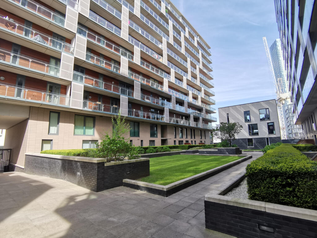 4 bed Studio for rent in Manchester. From C & R Properties Ltd - Salford Manchester