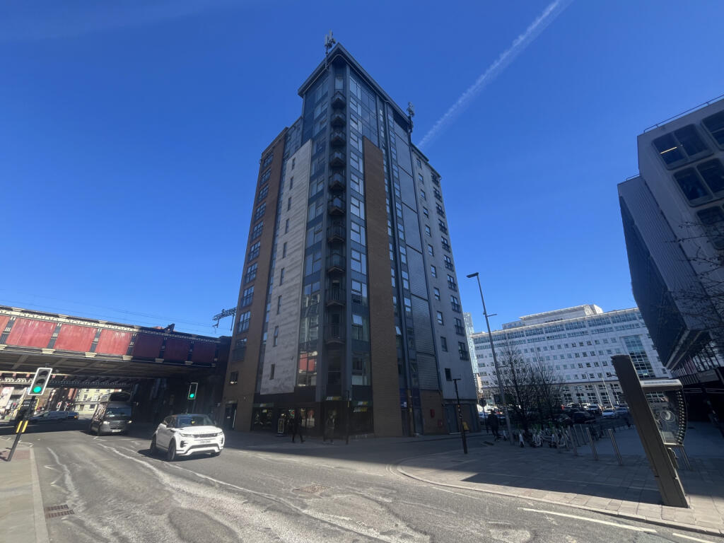 1 bed Apartment for rent in Manchester. From C & R Properties Ltd - Salford Manchester