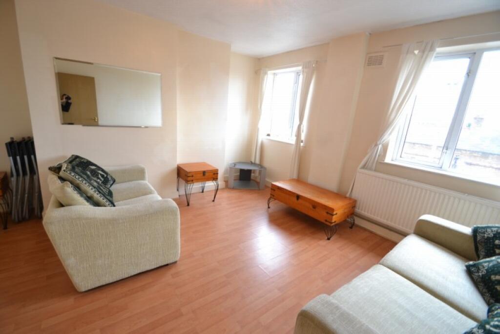 2 bed Apartment for rent in Salford. From C & R Properties Ltd - Salford Manchester 2 bed Apartment for rent in Salford. From C & R Properties Ltd - Salford Manchester