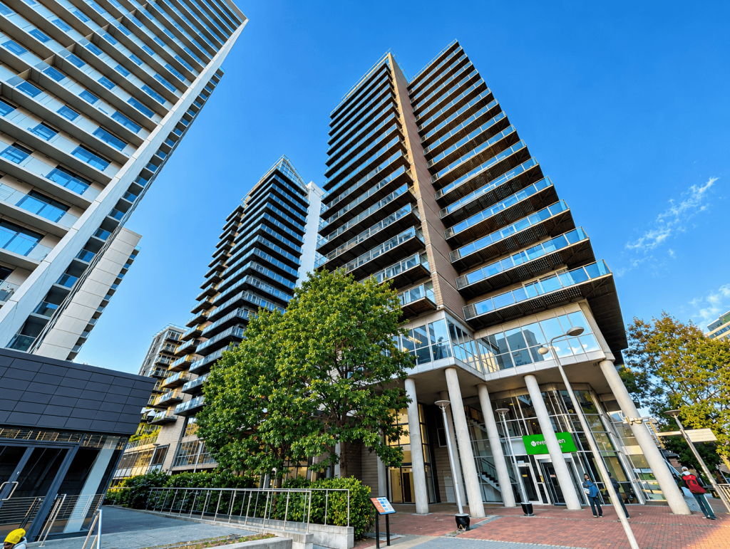 3 bed Apartment for rent in Manchester. From C & R Properties Ltd - Salford Manchester 3 bed Apartment for rent in Manchester. From C & R Properties Ltd - Salford Manchester