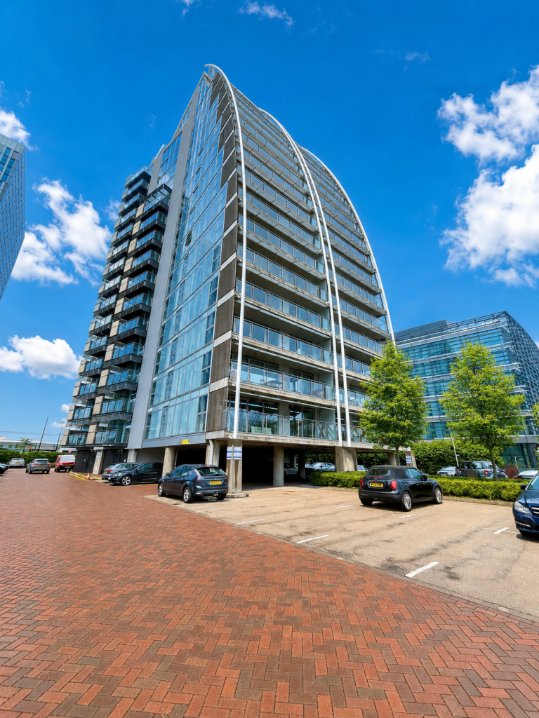 2 bed Apartment for rent in Salford. From C & R Properties Ltd - Salford Manchester 2 bed Apartment for rent in Salford. From C & R Properties Ltd - Salford Manchester