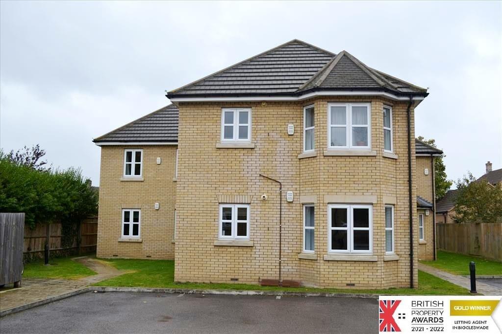 2 bed 1st Floor Flat for rent in Biggleswade. From Country Properties - Biggleswade