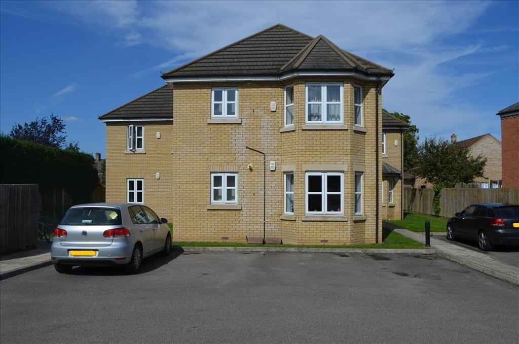 2 bed 1st Floor Flat for rent in Biggleswade. From Country Properties - Biggleswade