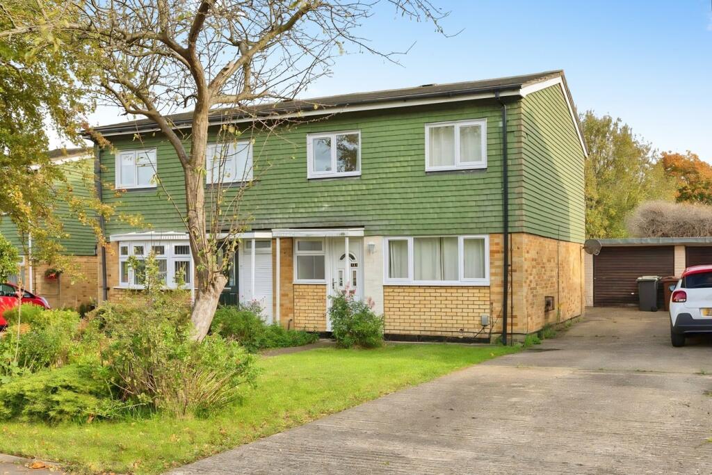 3 bed Semi Detached for rent in Letchworth. From Country Properties - Hatfield 3 bed Semi Detached for rent in Letchworth. From Country Properties - Hatfield