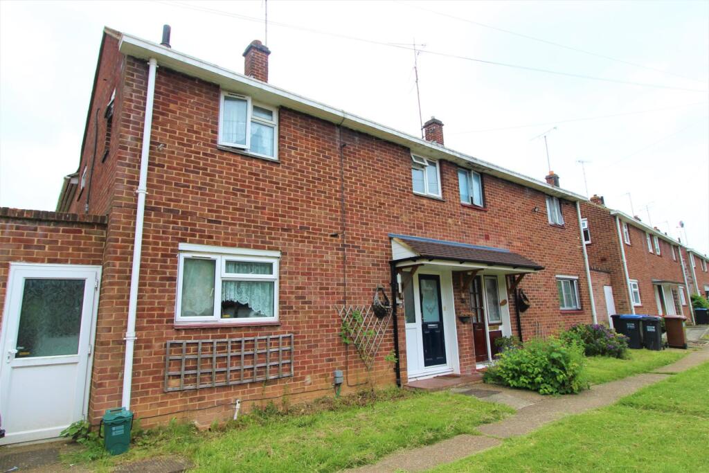 3 bed Semi Detached for rent in Hatfield. From Country Properties - Hatfield 3 bed Semi Detached for rent in Hatfield. From Country Properties - Hatfield