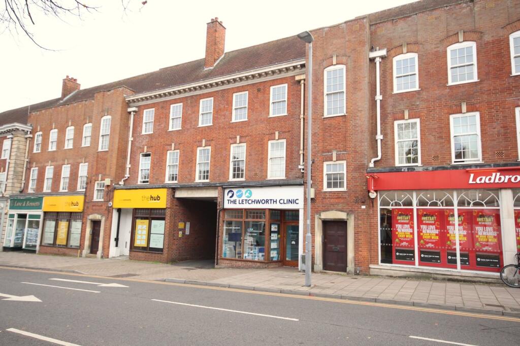 1 bed 1st Floor Flat for rent in Letchworth. From Country Properties - Letchworth Garden City