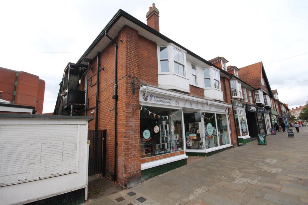 1 bed 1st Floor Flat for rent in Letchworth. From Country Properties - Letchworth Garden City