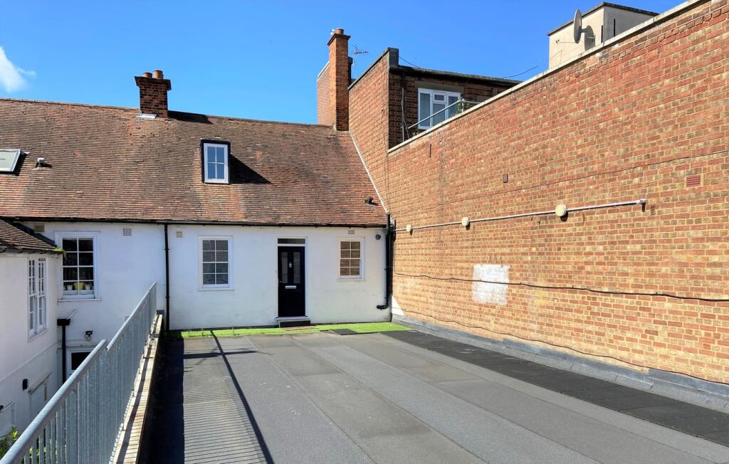 2 bed Apartment for rent in Letchworth. From Country Properties - Letchworth Garden City 2 bed Apartment for rent in Letchworth. From Country Properties - Letchworth Garden City