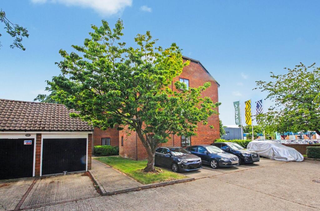 1 bed Apartment for rent in Letchworth. From Country Properties - Letchworth Garden City 1 bed Apartment for rent in Letchworth. From Country Properties - Letchworth Garden City