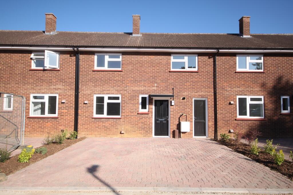 3 bed Mid Terraced House for rent in Lower Stondon. From Country Properties - Shefford 3 bed Mid Terraced House for rent in Lower Stondon. From Country Properties - Shefford