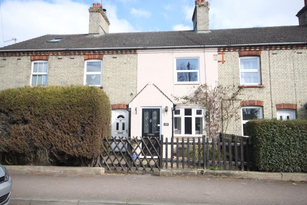 2 bed Cottage for rent in Arlesey. From Country Properties - Shefford 2 bed Cottage for rent in Arlesey. From Country Properties - Shefford
