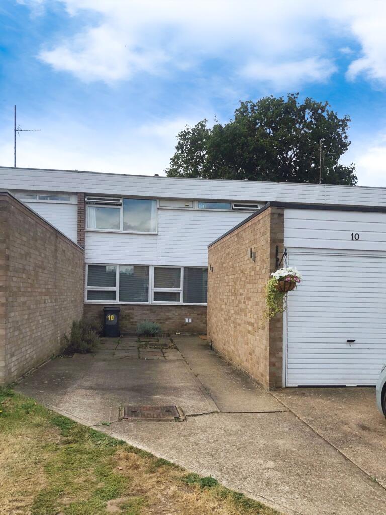 3 bed Mid Terraced House for rent in Henlow. From Country Properties - Shefford
